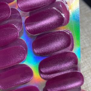 NWT Kleo Kolor led gel nail set: visionary violet includes led light and remover